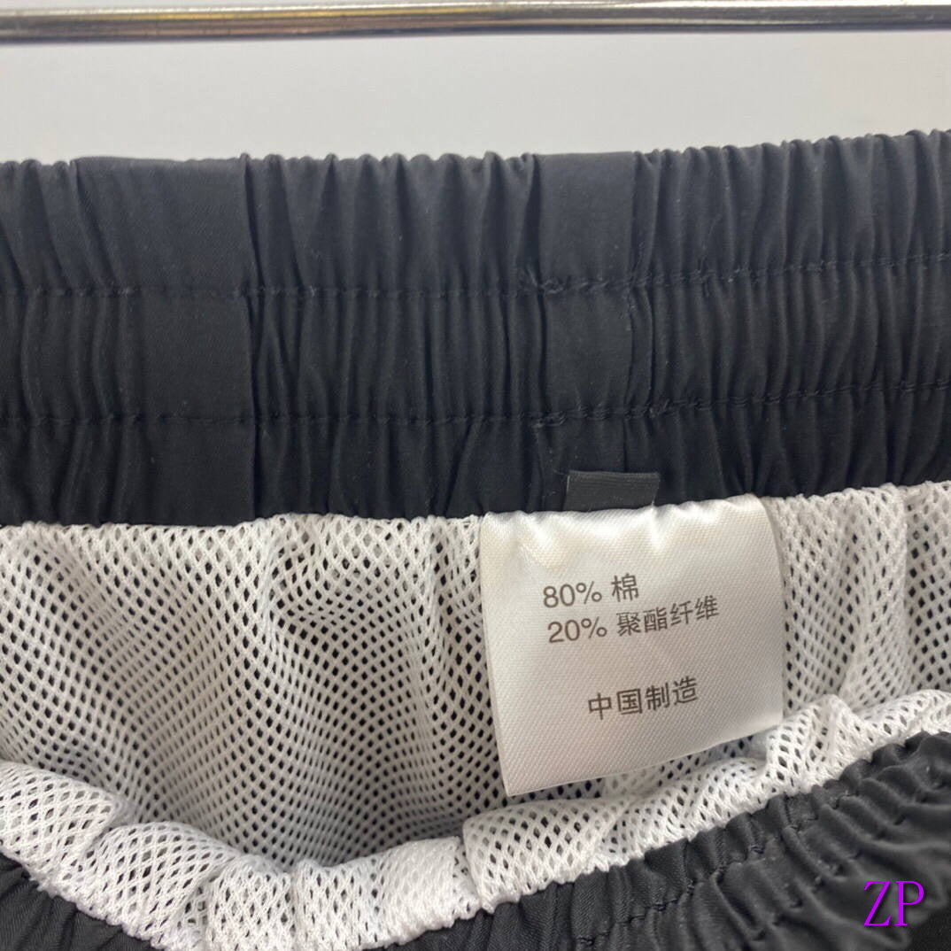 Bottega Veneta Shorts Designer Clothing Men BV88250 - M - View 4