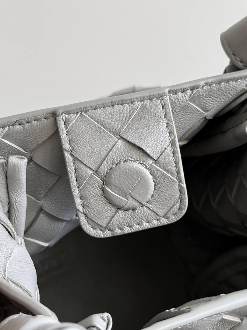 Bottega Veneta Small Andiamo Parachute BV 796569VCPPT8060 BV92130