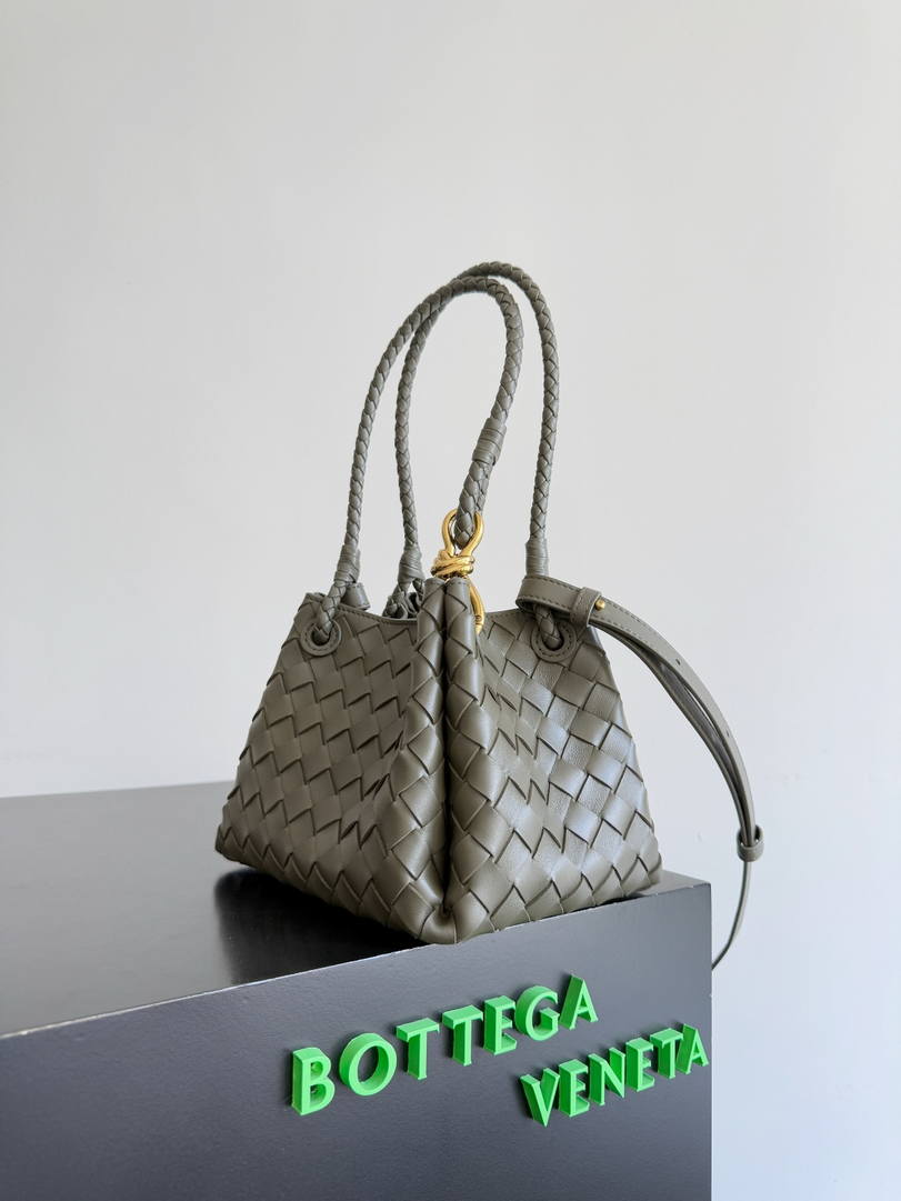 Bottega Veneta Small Andiamo Parachute BV 796569VCPPT8060 BV92131