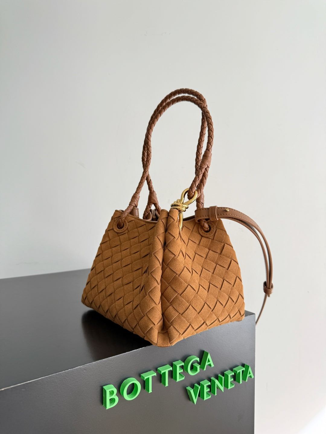 Bottega Veneta Small Andiamo Parachute Suede Leather BV 796569VCPPT8060 BV92135