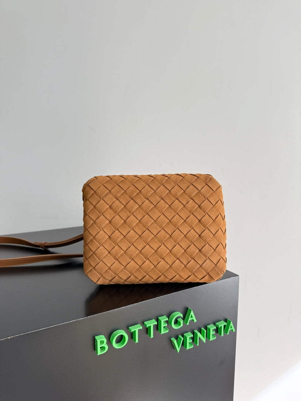 Bottega Veneta Small Andiamo Parachute Suede Leather BV 796569VCPPT8060 BV92135