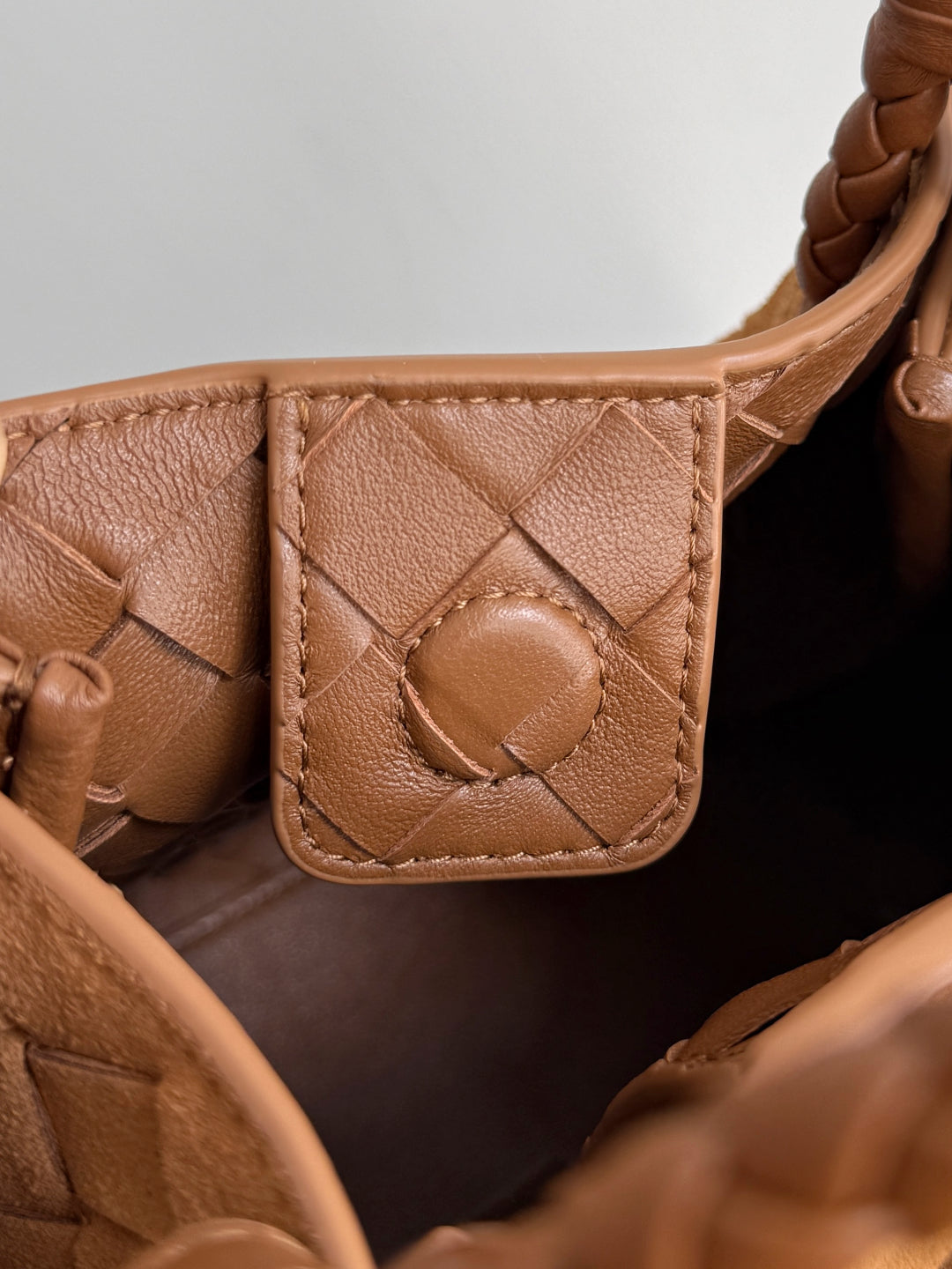 Bottega Veneta Small Andiamo Parachute Suede Leather BV 796569VCPPT8060 BV92135