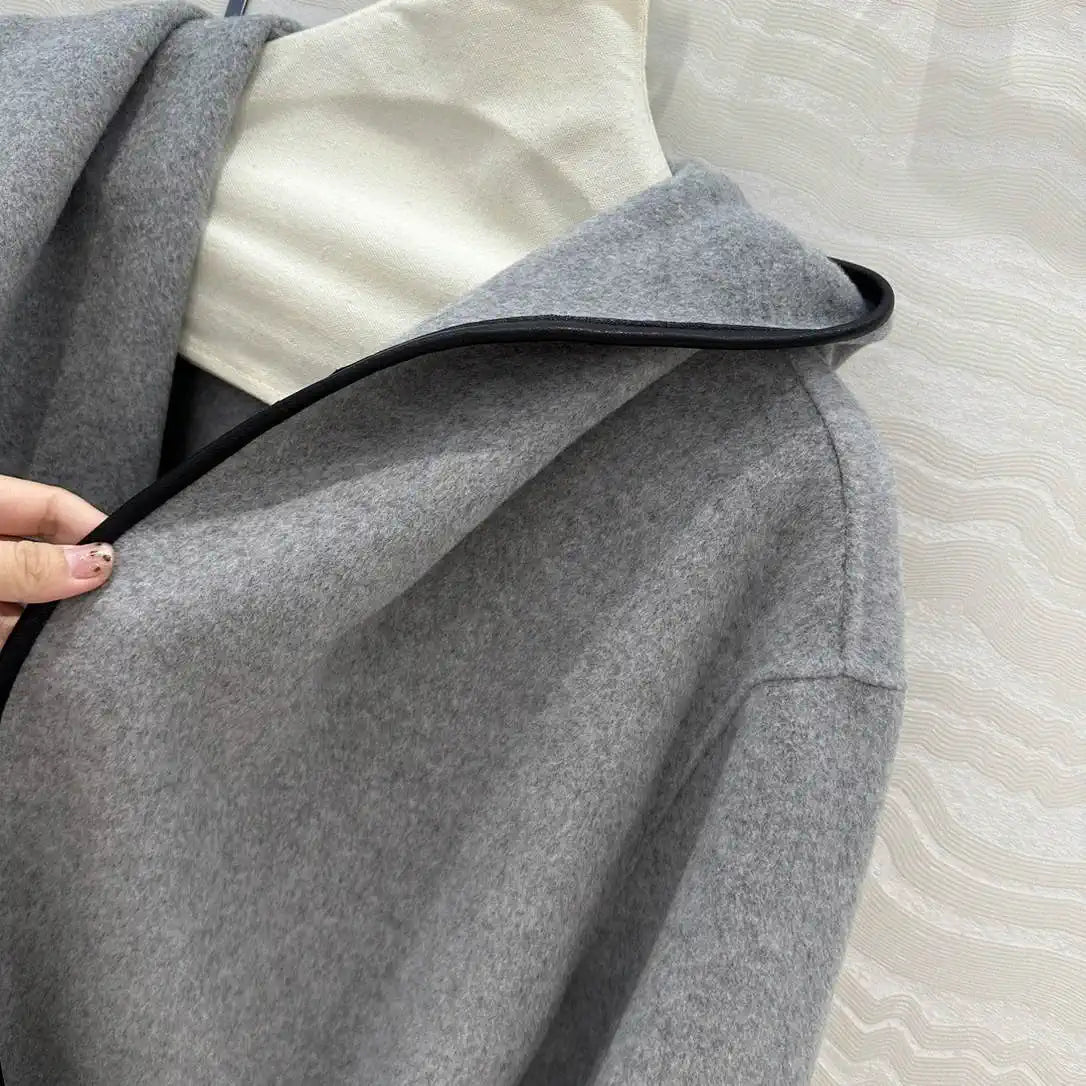 Bottega Veneta Women Hooded handmade cashmere coat  B97667