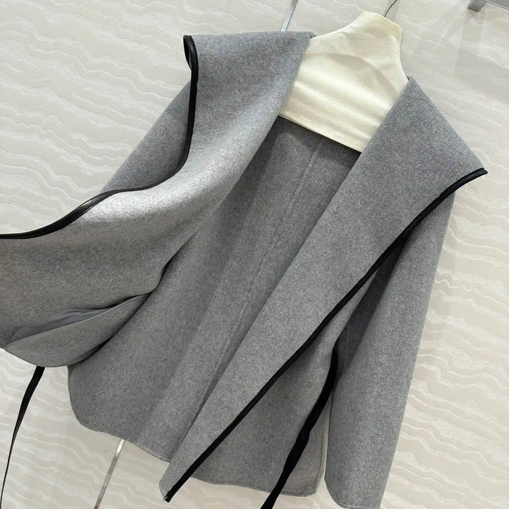 Bottega Veneta Women Hooded handmade cashmere coat  B97667