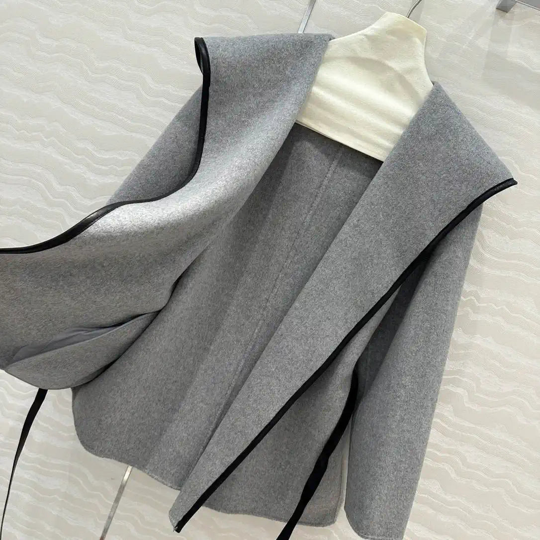Bottega Veneta Women Hooded handmade cashmere coat  B97667