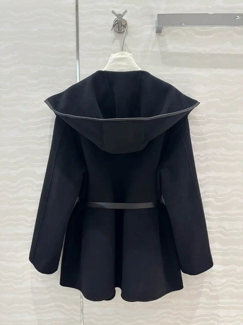 Bottega Veneta Women Hooded handmade cashmere coat  B97668