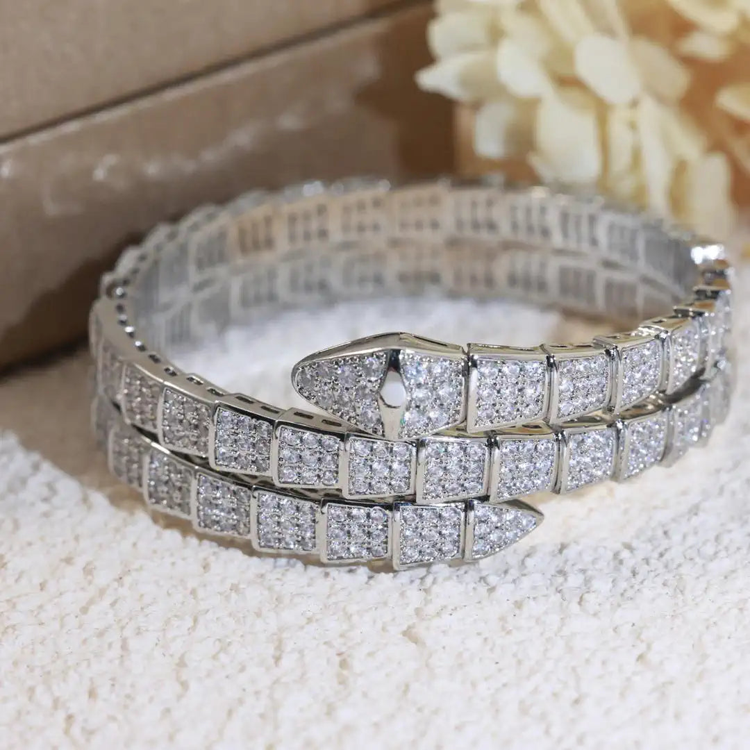 Bulgari  Studded Serpant kada Bracelet 361223