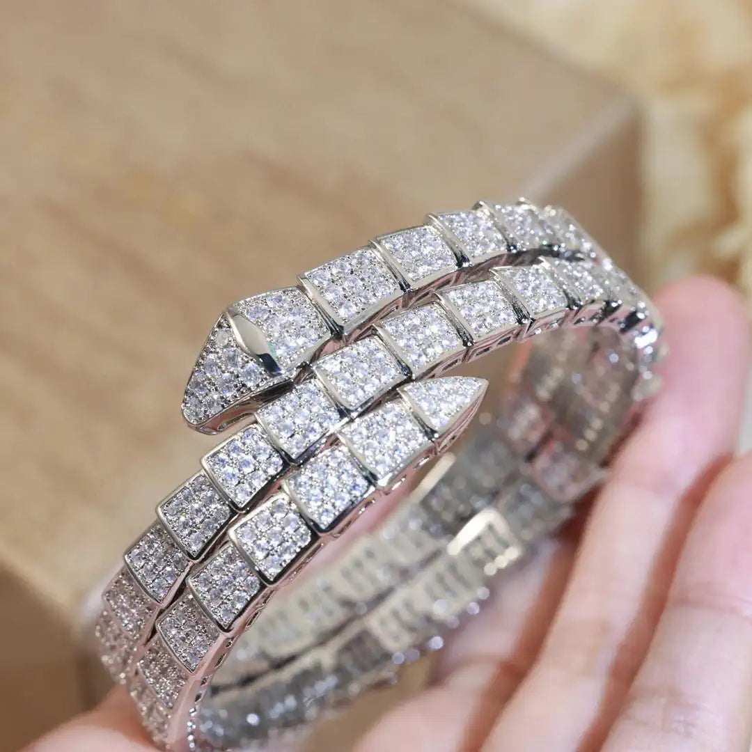Bulgari  Studded Serpant kada Bracelet 361223