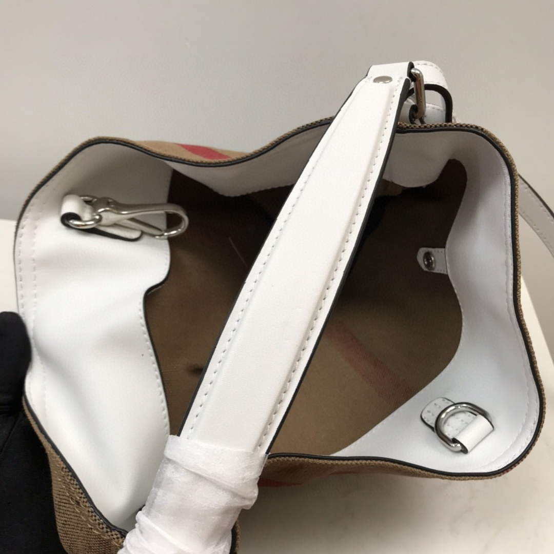 Burberry 39457261 Ashby White Canvas Hobo Bag