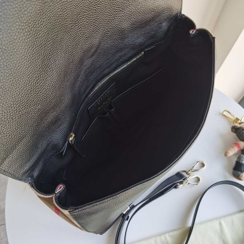 Burberry 80416791 Grainy Leather Messenger Bag