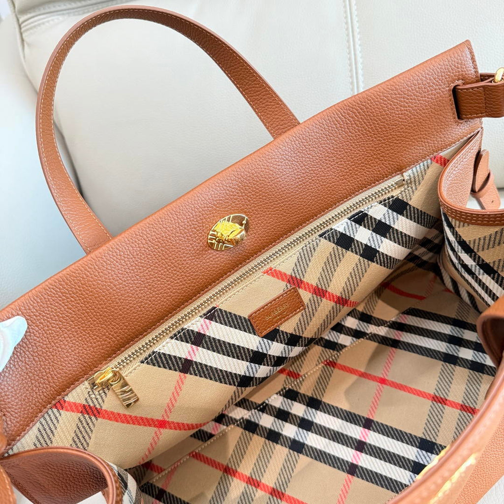 Burberry Medium Cotswolds Tote 81113391 Bag Brown