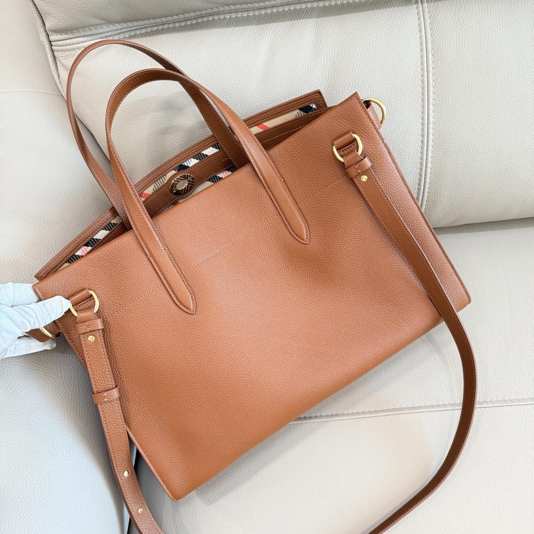 Burberry Medium Cotswolds Tote 81113391 Bag Brown