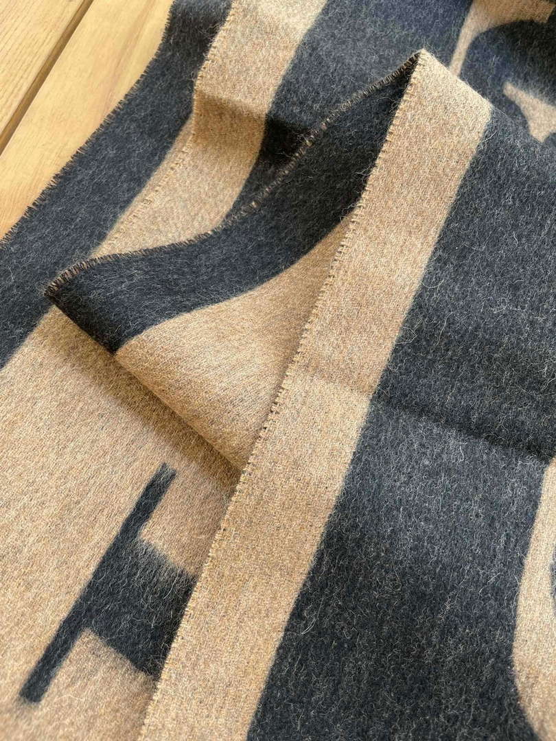 Burberry Scarves Classic Scarf B87391