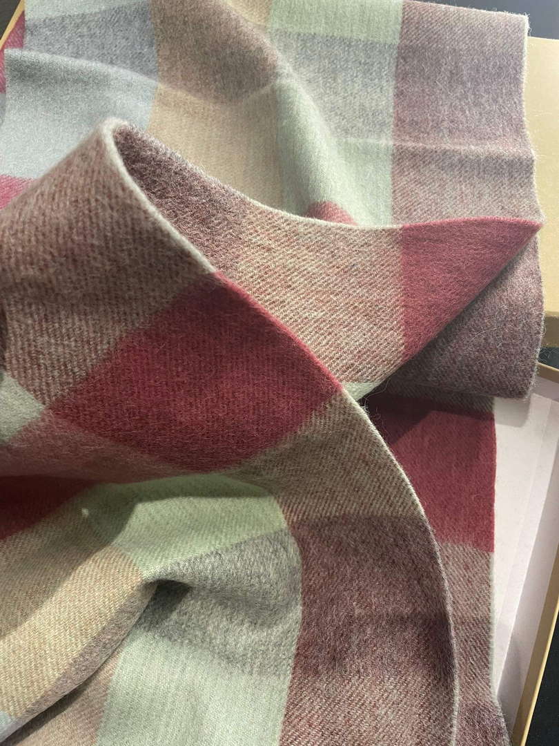 Burberry Scarves Classic Scarf B87403