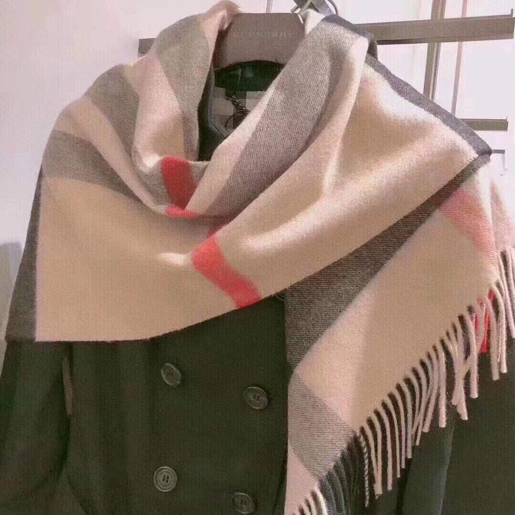 Burberry Scarves Classic Scarf B87409