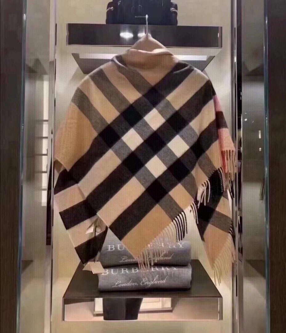 Burberry Scarves Classic Scarf B87409