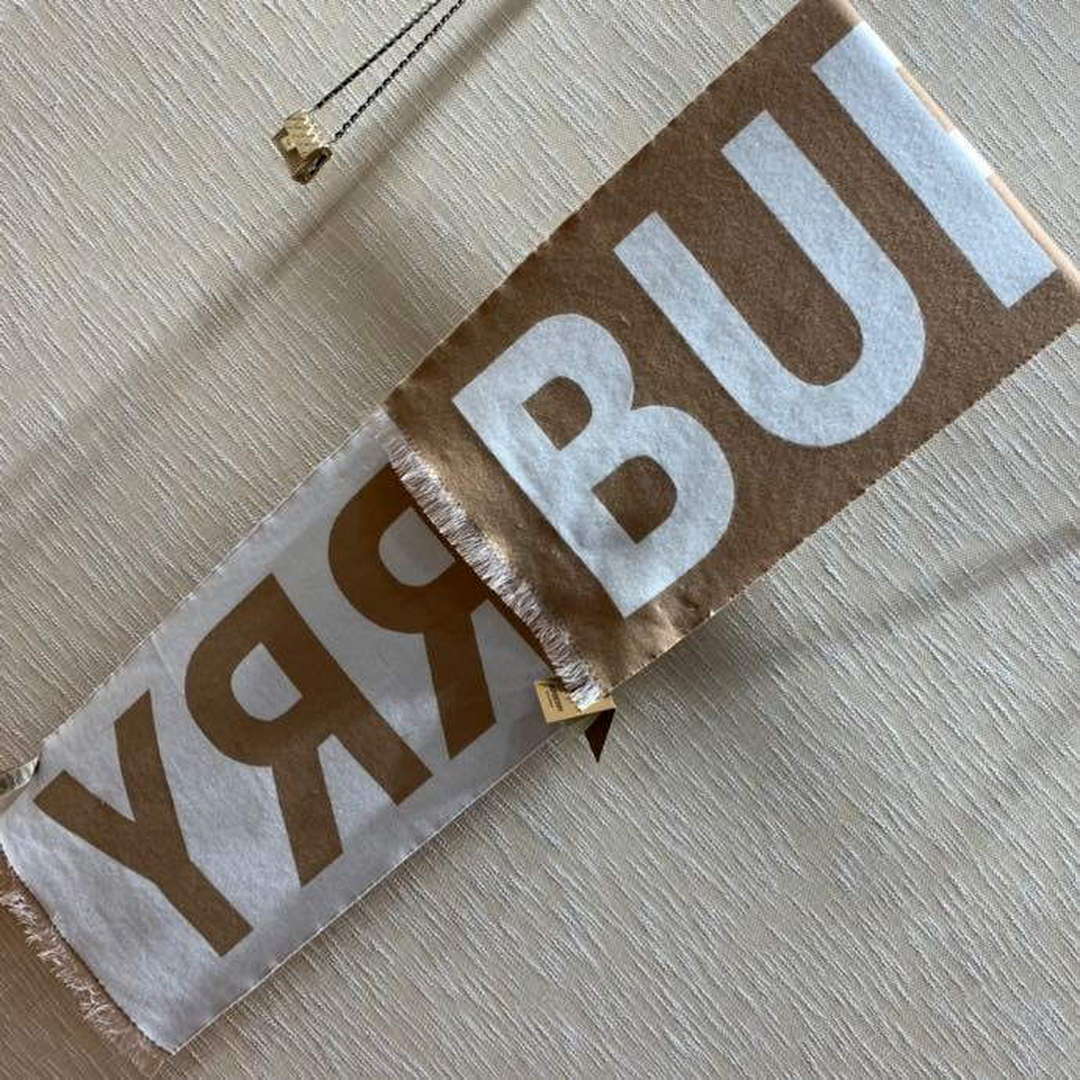 Burberry Scarves Classic Scarf B87413