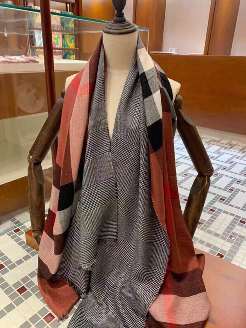 Burberry Scarves Designer Burberry Shawl Scarf B50010