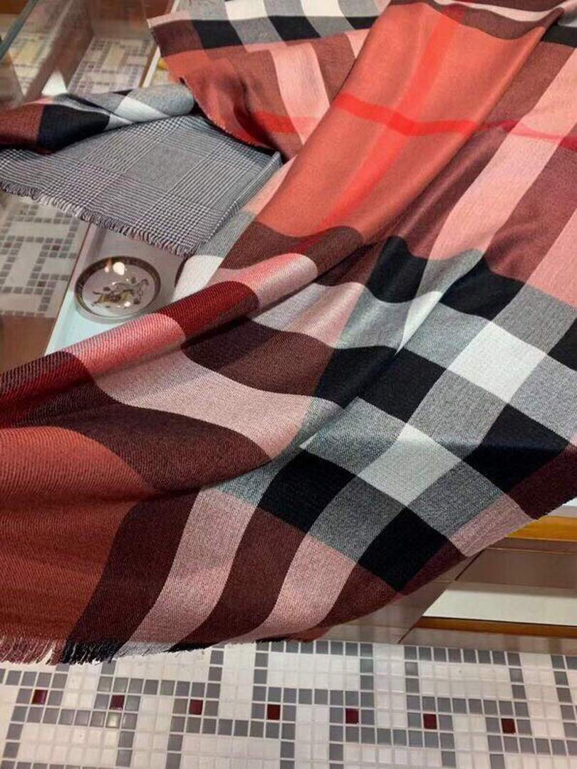 Burberry Scarves Designer Burberry Shawl Scarf B50010