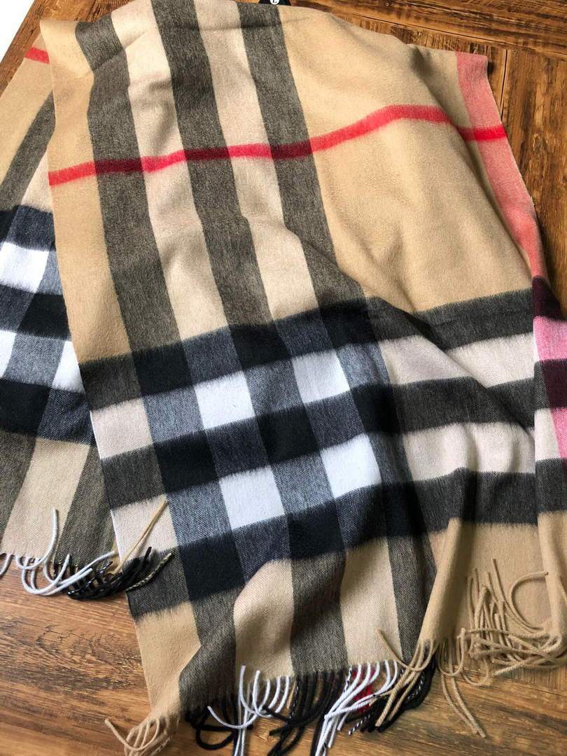 Burberry Scarves Designer Burberry Shawl Scarf B50012