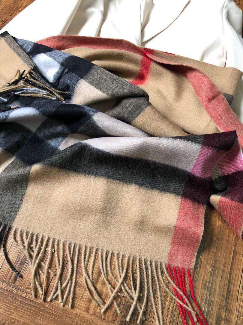 Burberry Scarves Designer Burberry Shawl Scarf B50012