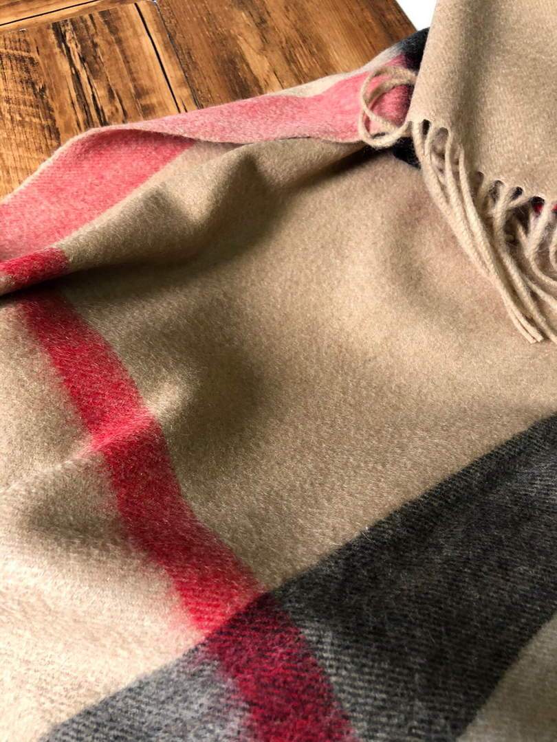 Burberry Scarves Designer Burberry Shawl Scarf B50012