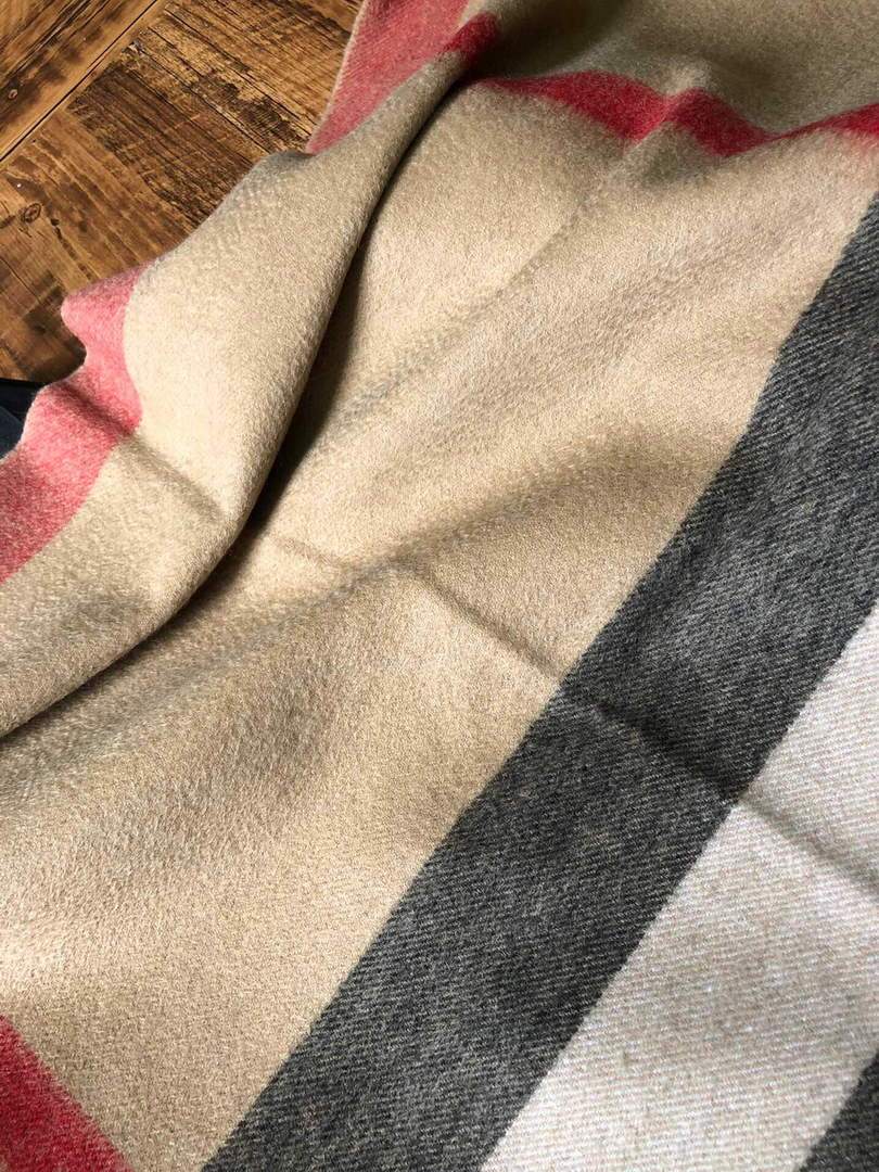 Burberry Scarves Designer Burberry Shawl Scarf B50012