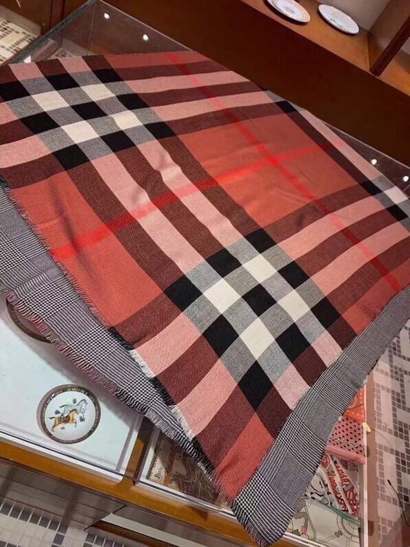 Burberry Scarves Designer Burberry Shawl Scarf B50010
