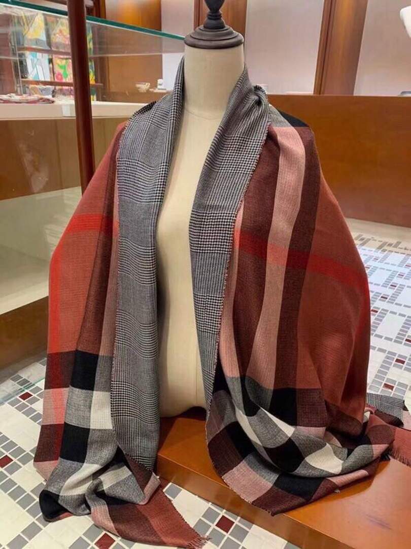 Burberry Scarves Designer Burberry Shawl Scarf B50010