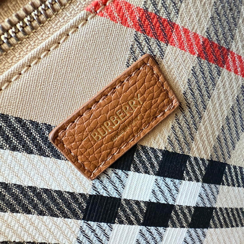 Burberry Small Cotswolds Tote 81113441 Bag Brown