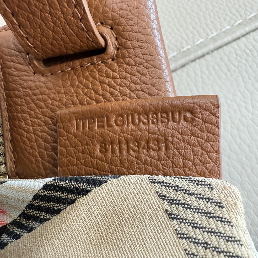 Burberry Small Cotswolds Tote 81113441 Bag Brown