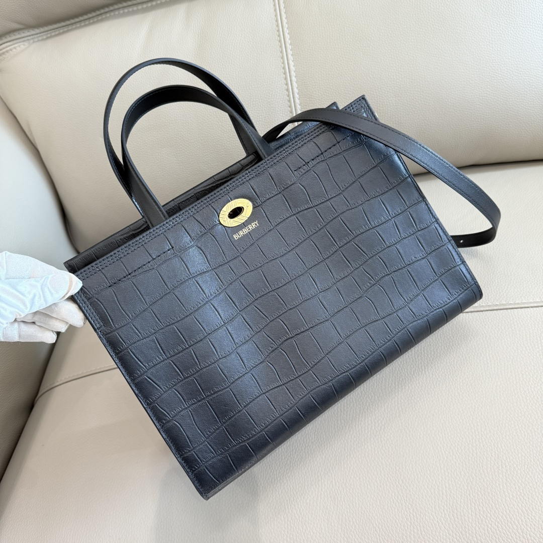 Burberry Small Cotswolds Tote 81113441 Bag Black crocodile pattern