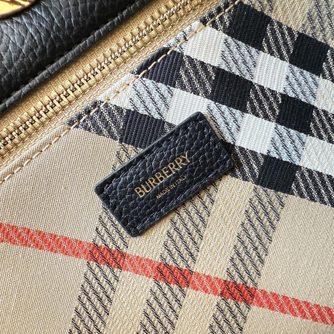 Burberry Small Cotswolds Tote 81113441 Bag Black