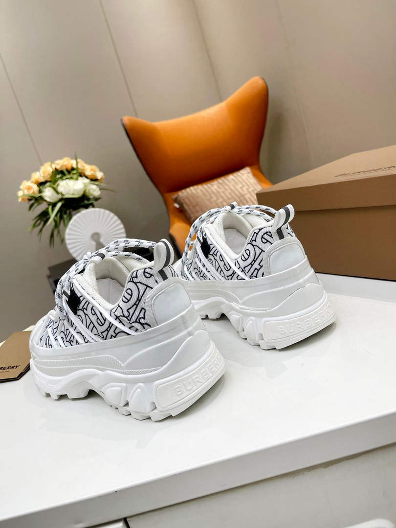 Burberry Vintage Check Cotton Arthur Sneakers 80372544
