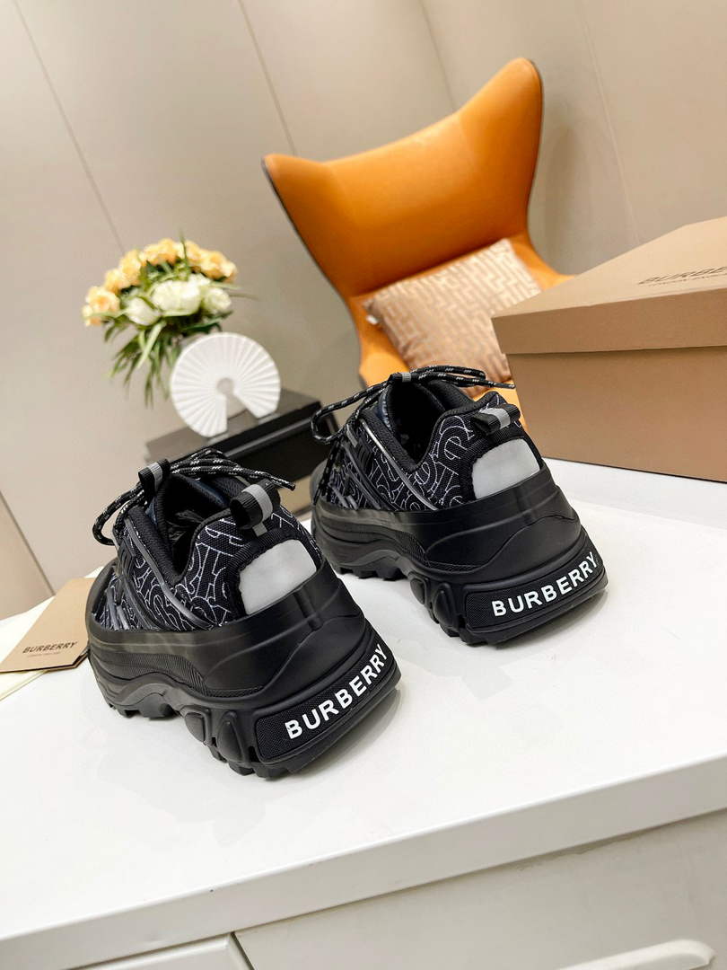 Burberry Vintage Check Cotton Arthur Sneakers 80372548