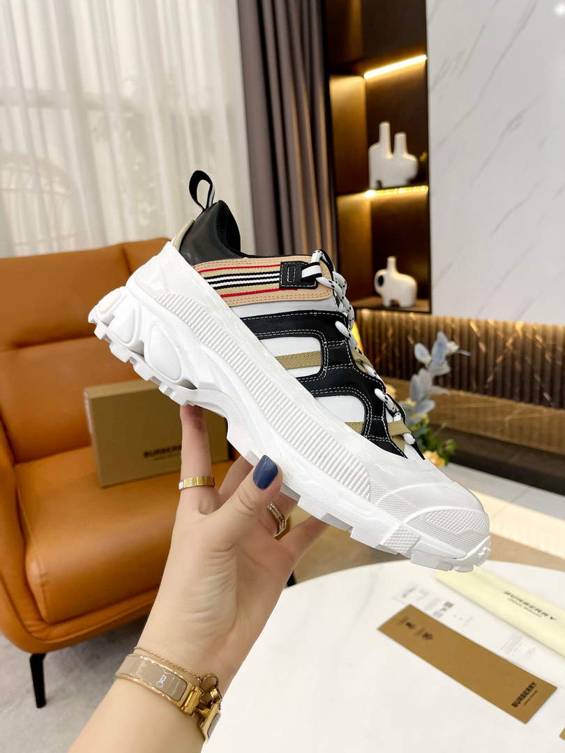 Burberry Vintage Check Cotton Arthur Sneakers 80372547