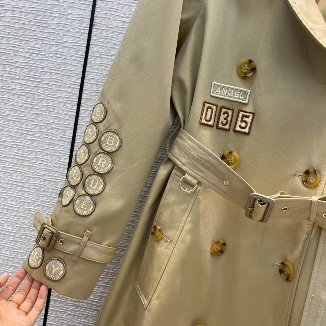 Burberry Women's Badge Appliqu¨¦ Cotton Gabardine Trench Coat 88012