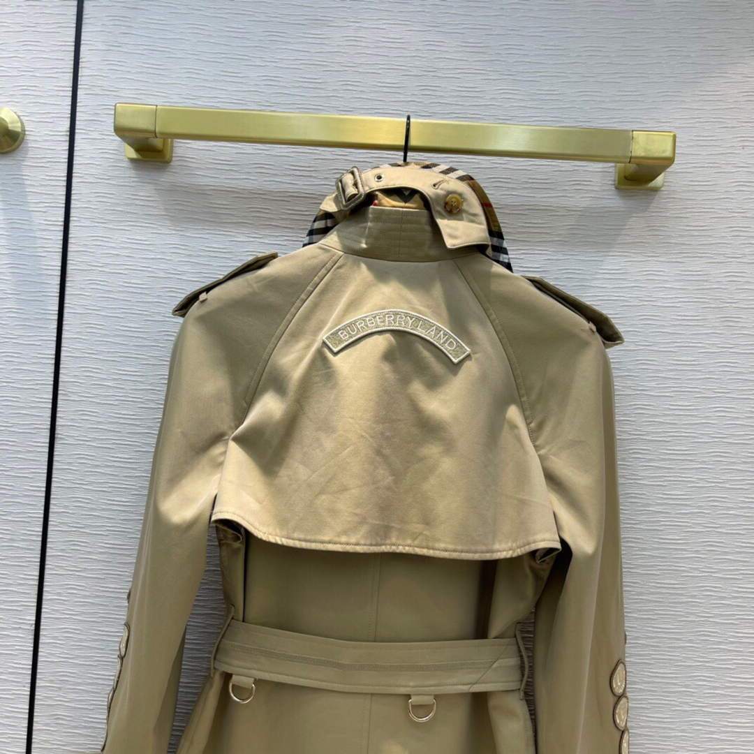 Burberry Women's Badge Appliqu¨¦ Cotton Gabardine Trench Coat 88012