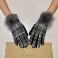 Burberry Women's Gloves Burberry Wool Gloves B477881