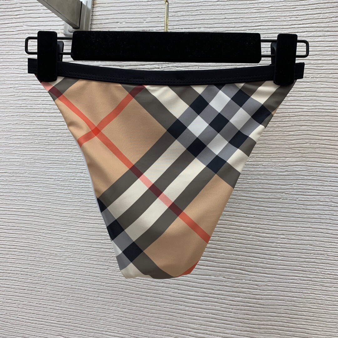 Burberry Women's swimsuit with Burberry Bikini 501950