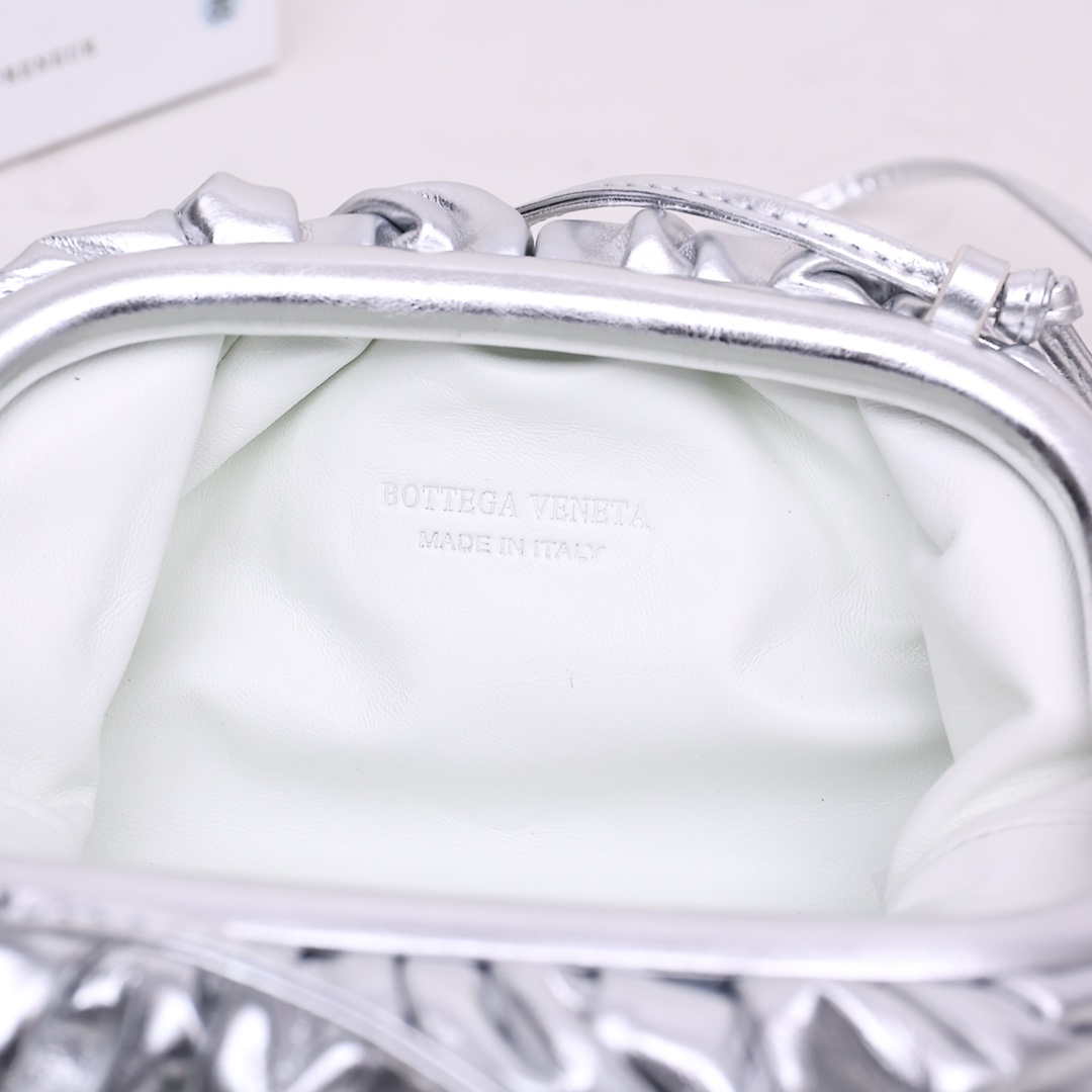 BV 585852 Bottega Veneta Mini Pouch intrecciato leather clutch with strap Slivery
