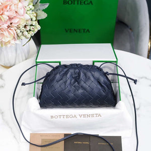BV 585852 Bottega Veneta Mini Pouch intrecciato leather clutch with strap Navy Blue - Default Title - View 1