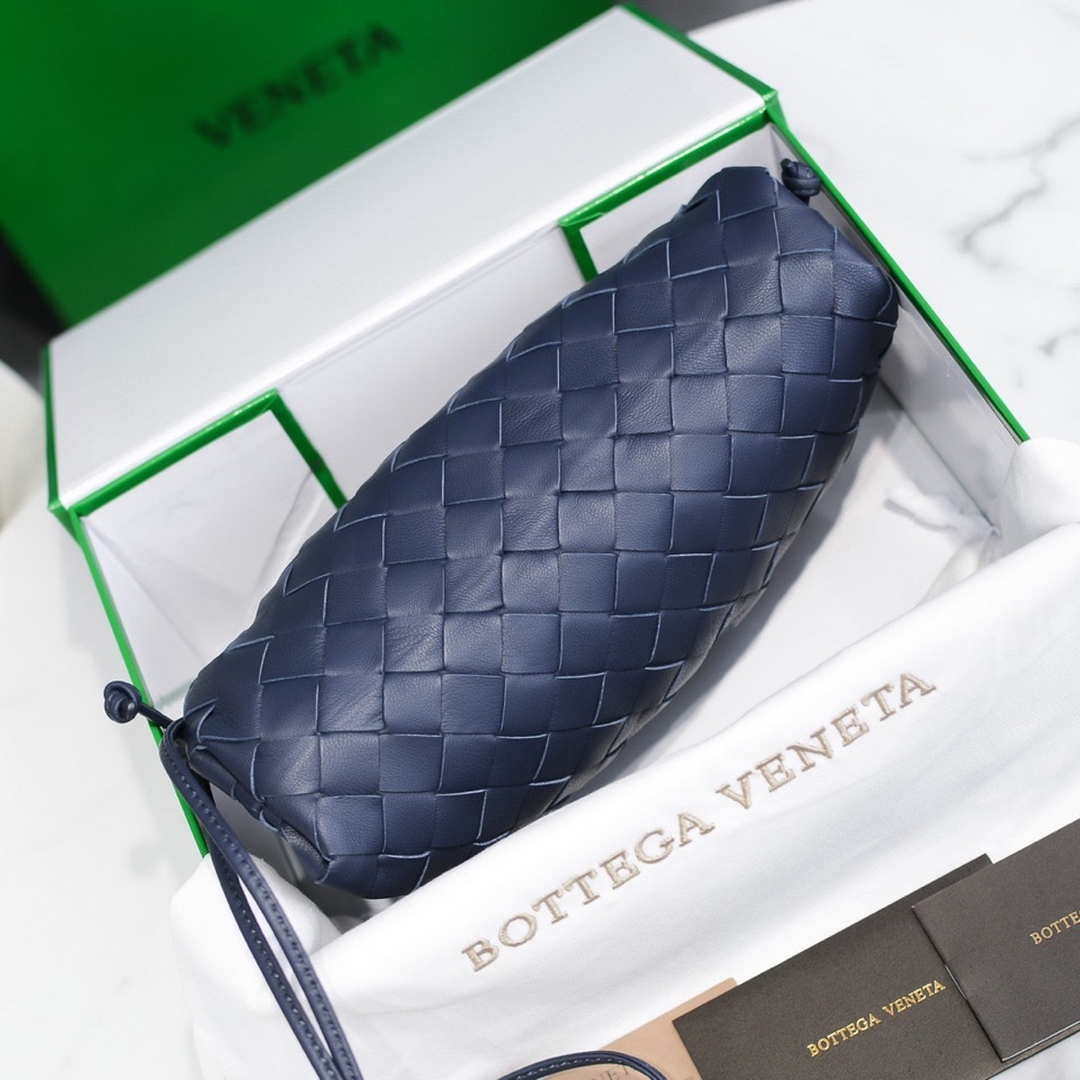 BV 585852 Bottega Veneta Mini Pouch intrecciato leather clutch with strap Navy Blue