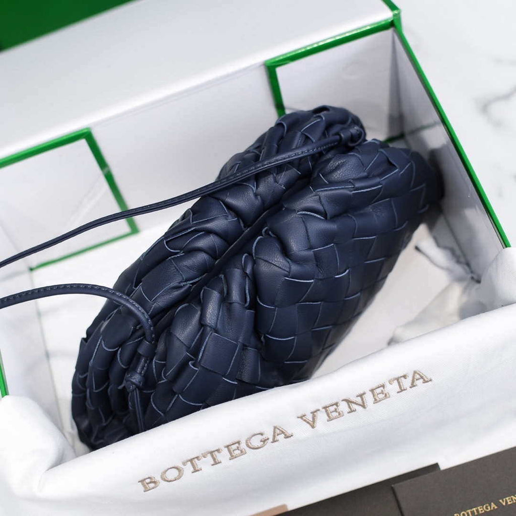 BV 585852 Bottega Veneta Mini Pouch intrecciato leather clutch with strap Navy Blue