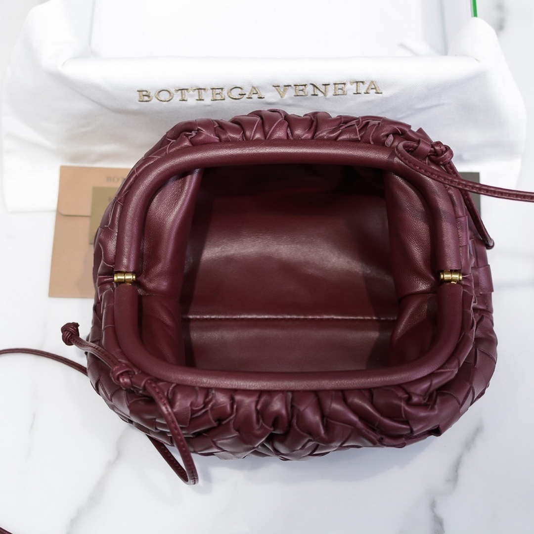 BV 585852 Bottega Veneta Mini Pouch intrecciato leather clutch with strap Wine Red - Default Title - View 7