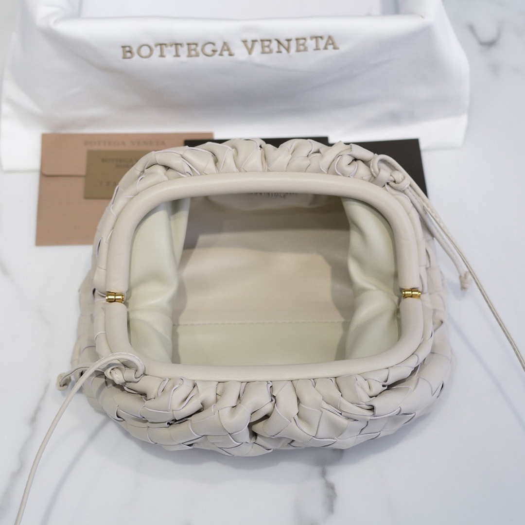 BV 585852 Bottega Veneta Mini Pouch intrecciato leather clutch with strap Beige