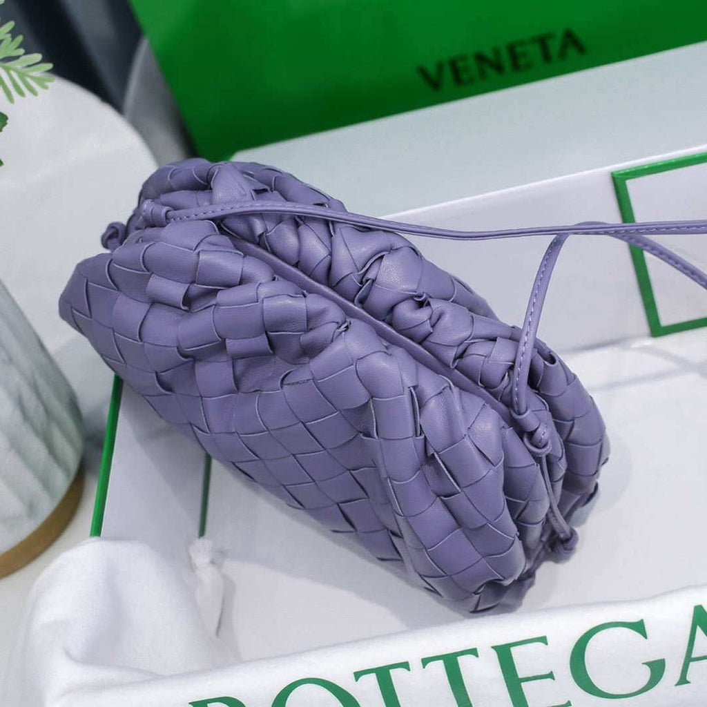 BV 585852 Bottega Veneta Mini Pouch Mini intrecciato leather clutch with strap Purple