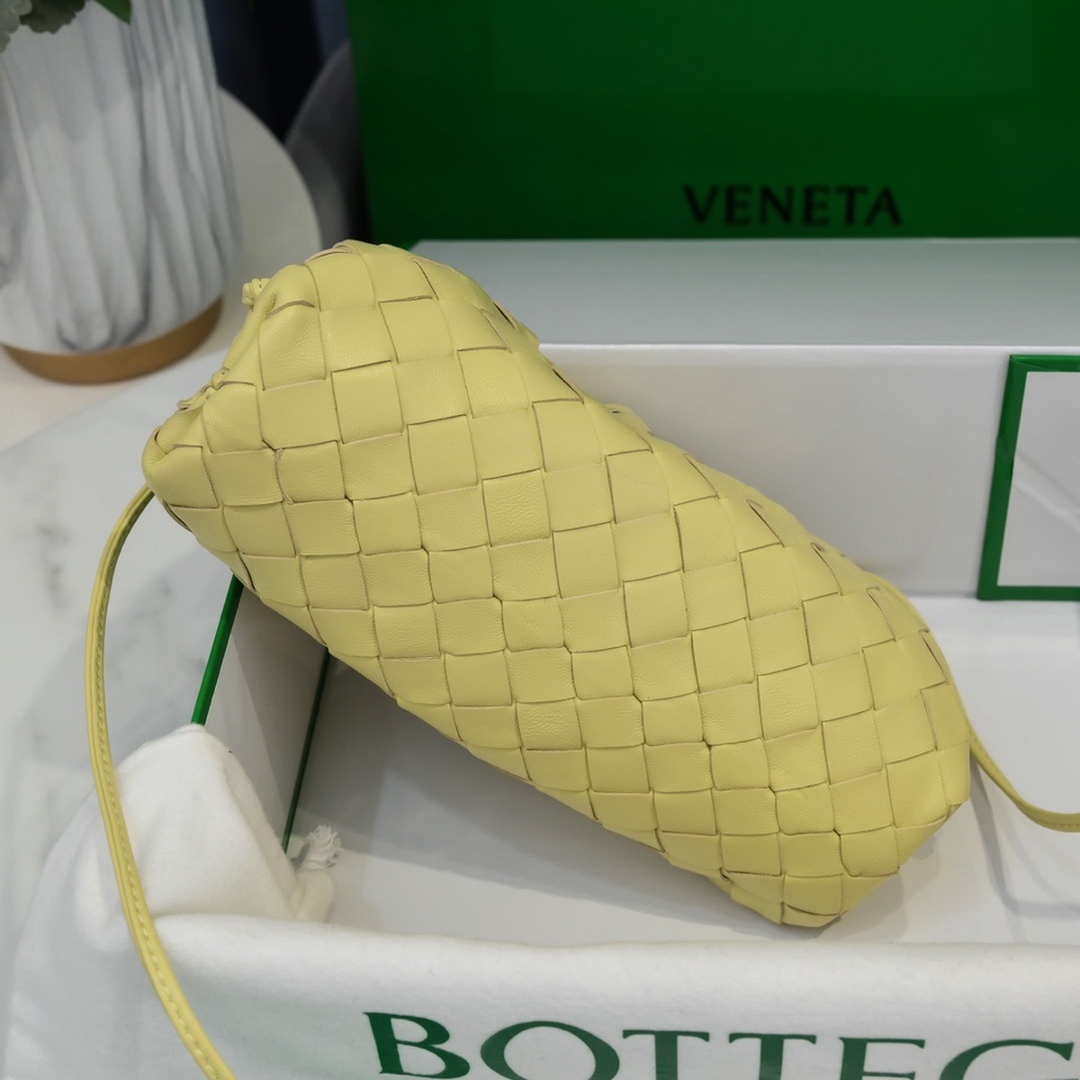 BV 585852 Bottega Veneta Mini Pouch intrecciato leather clutch with strap Light Yellow