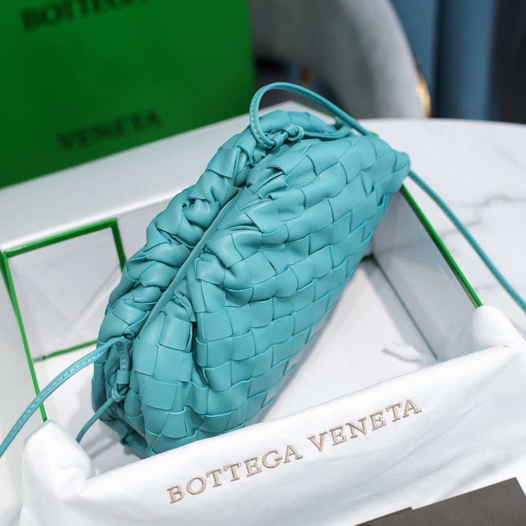 BV 585852 Bottega Veneta Mini Pouch intrecciato leather clutch with strap Blue - Default Title - View 6