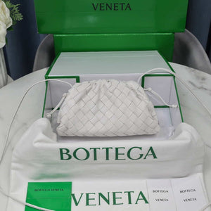 BV 585852 Bottega Veneta Mini Pouch intrecciato leather clutch with strap White - Default Title - View 1